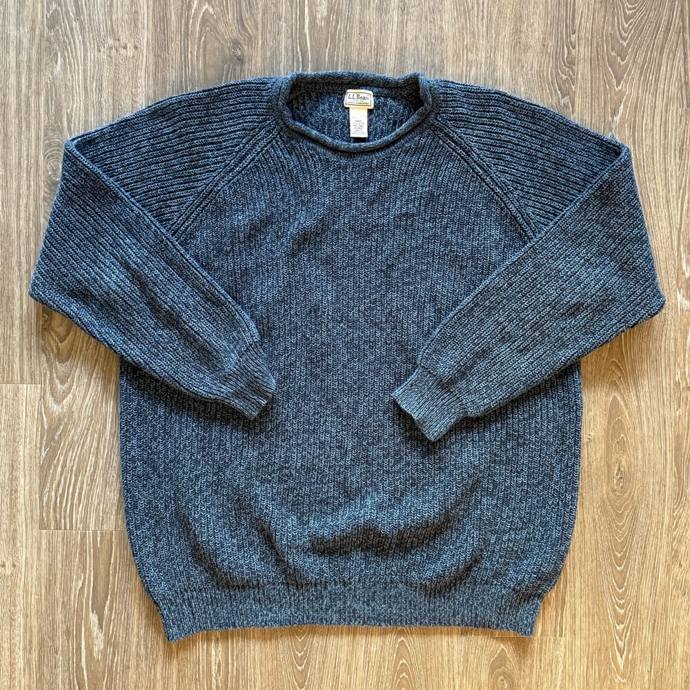 Vintage L.L. Bean Men's Charcoal Crewneck Sweater (Size 2XL) (Can fit like XL)